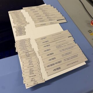 Aluminijske natpisne pločice